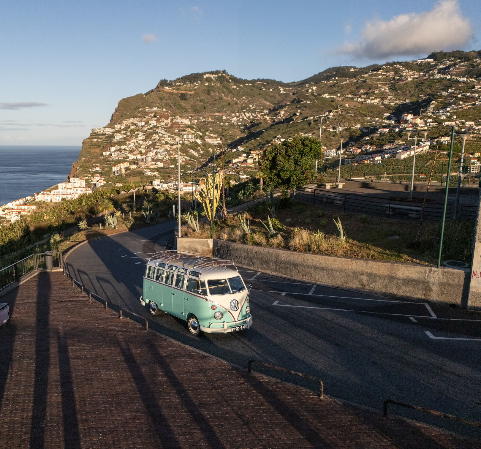 Kombi With Us